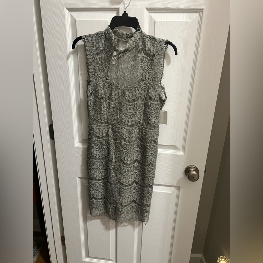 Wishlist Sage Mock Neck Sleeveless Lace Dress Size Small (4-6) NWT